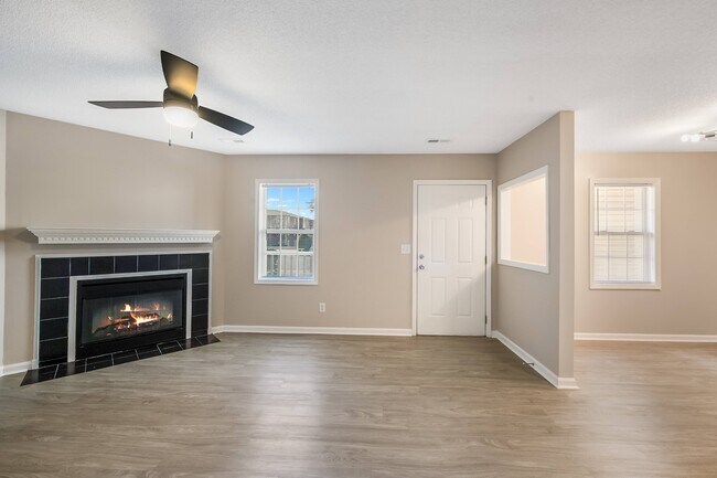 Foto del edificio - Spring Lake Apartments
