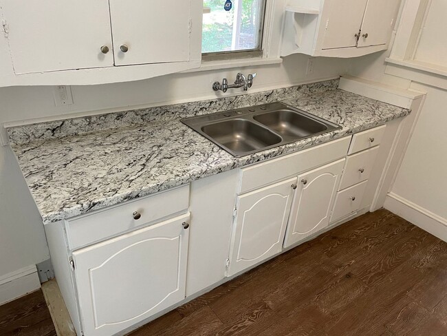 Building Photo - Remodeled Shreveport Home