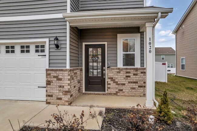 Foto del edificio - 1020 Baltusrol Ln