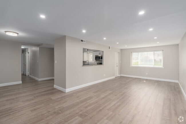 Interior Photo - Olympic Gardens