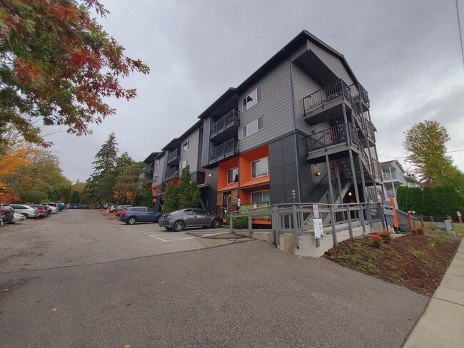 Foto del edificio - Kendal Court Apartments, 2 Bedroom, 1 Bath...