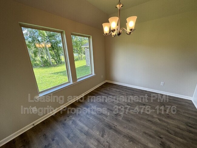 Building Photo - 119 Hill View Drive