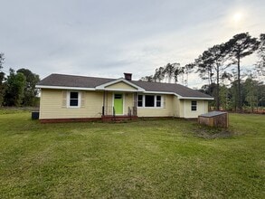 Building Photo - 1050 Piner Rd