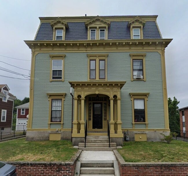 Building Photo - 274 N Brow St