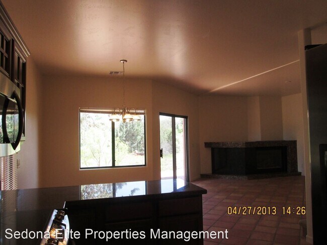 Building Photo - 3 br, 2 bath House - 53 MONTEREY CIRCLE