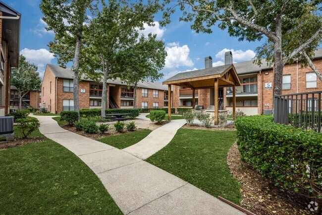 Building Photo - Veridian at Clear Lake