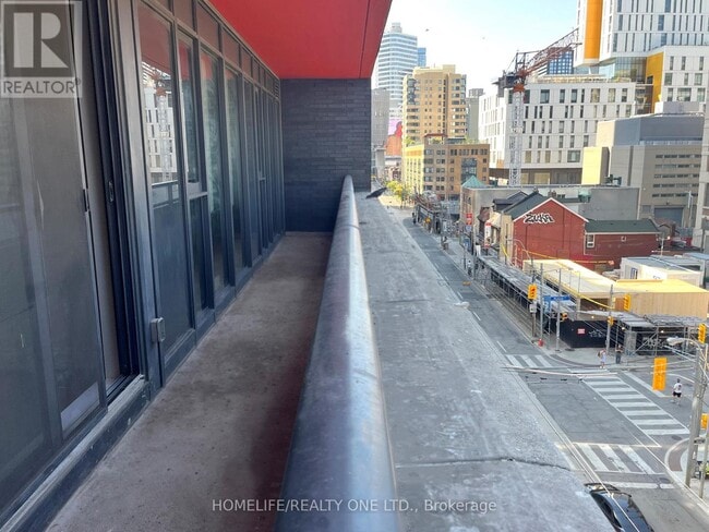 Photo du bâtiment - 159 Dundas St E
