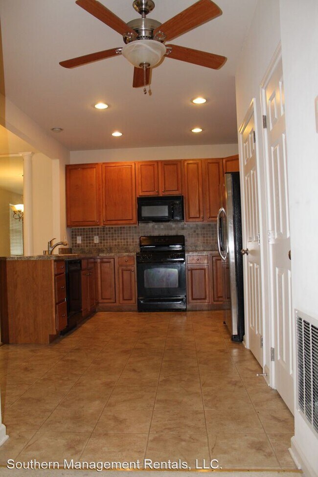 Foto del edificio - 3 br, 2.5 bath House - 2616 Brownstone Dr.