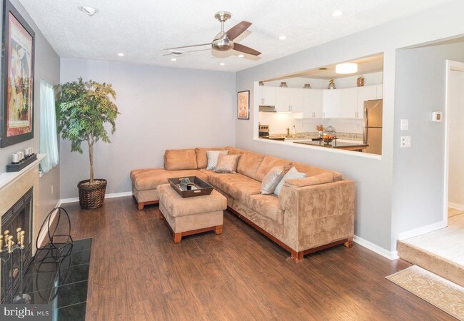 Building Photo - 31 Regency Dr