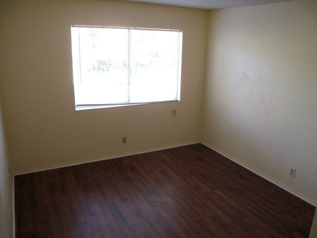 Building Photo - 125 Power Dr