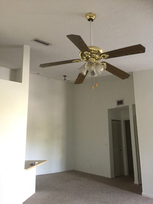 6520 Chasewood Dr Unit E, Jupiter, FL 33458 Condo for Rent in Jupiter