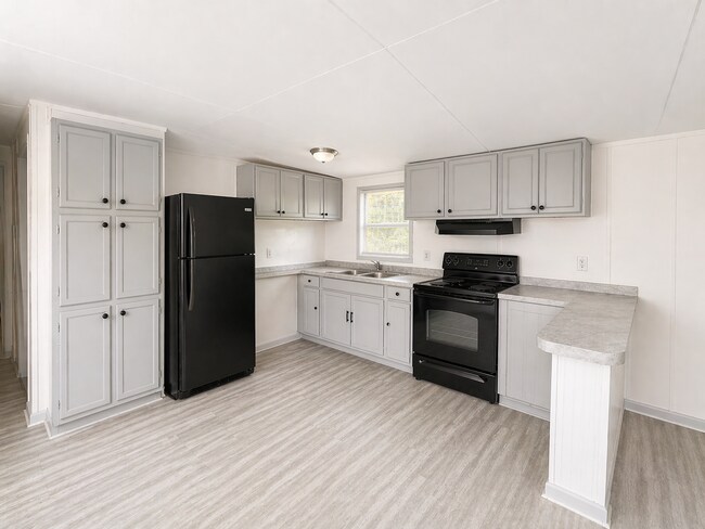 Foto del edificio - Freshly Updated Single-Wide in Quiet Community!
