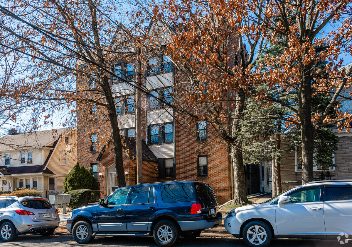 Foto del edificio - 176 Bergen Ave