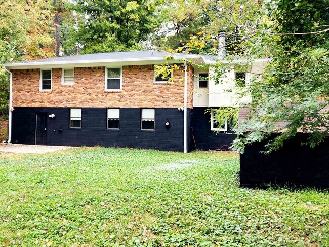 Foto del edificio - 1808 Meadowglades Dr