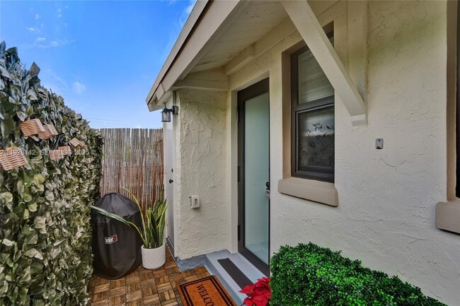 Foto del edificio - 1721 SW 13th St