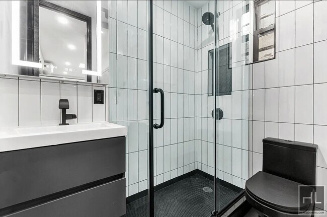 Foto del edificio - West 52nd Street - Prime Midtown West Pent...
