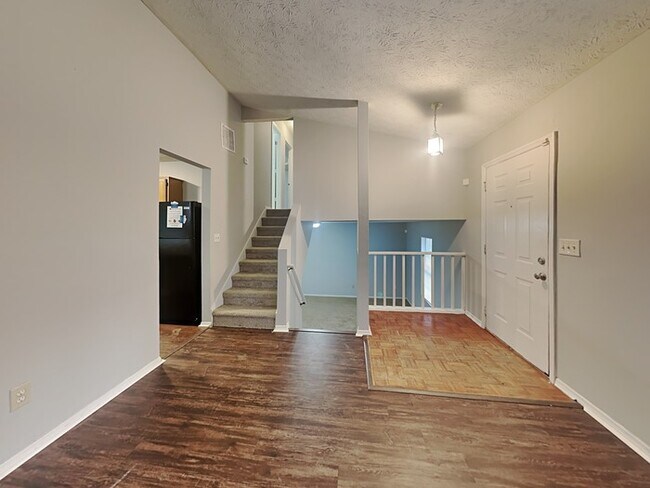 Building Photo - 350 Kimberly Forest Ct