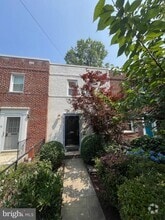 Building Photo - 420 E Bellefonte Ave