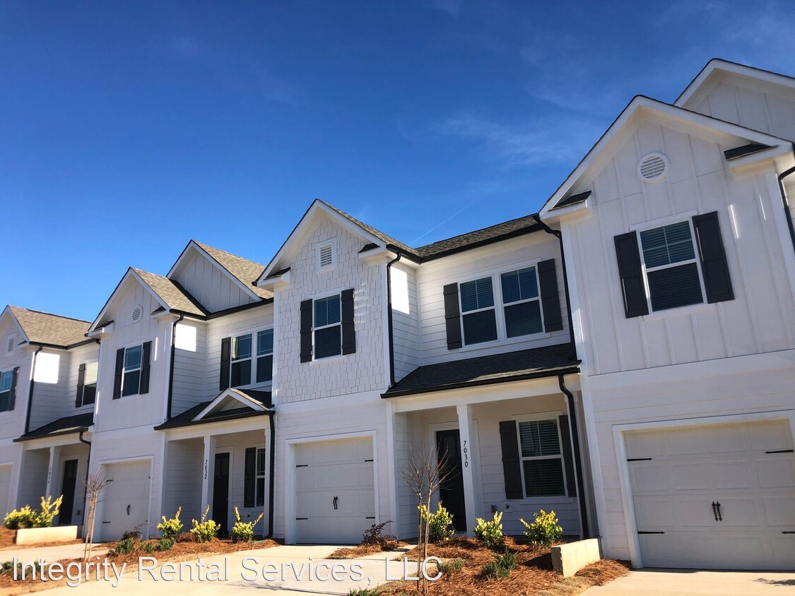 Foto principal - 3 br, 2.5 bath House - 7014 Duncan Acres D...