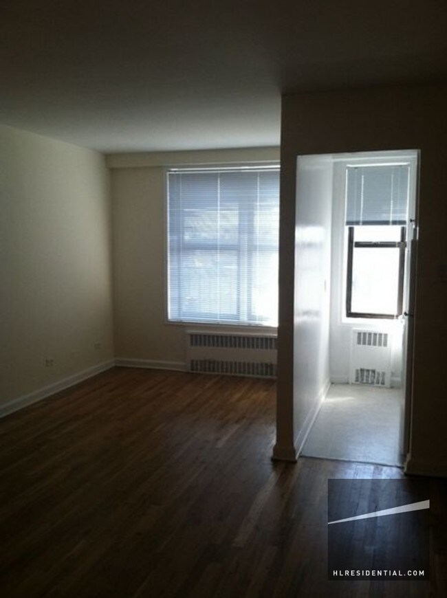 Foto del edificio - 4850 38th St