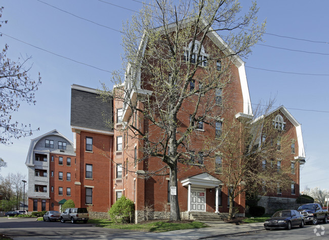 Foto del edificio - Haddon Hall Apartments