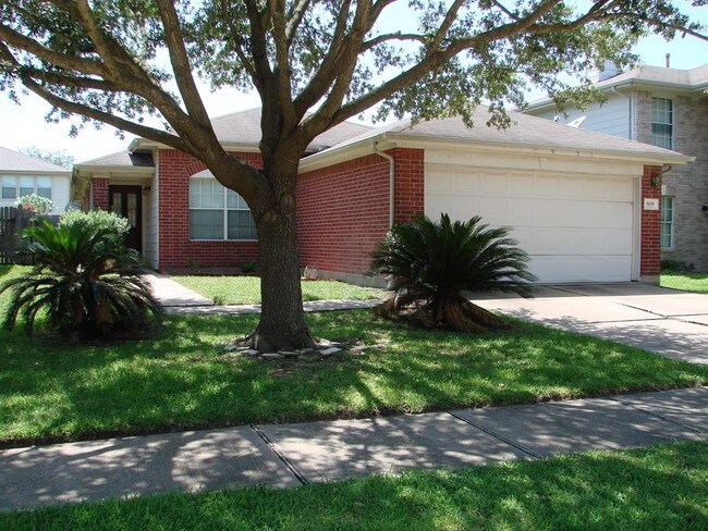 Building Photo - 5839 Clerkenwell Dr
