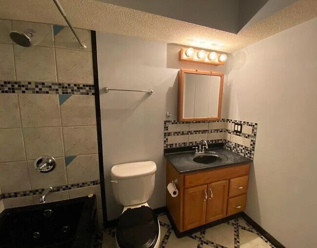 Foto del edificio - 4819 Middletowne St