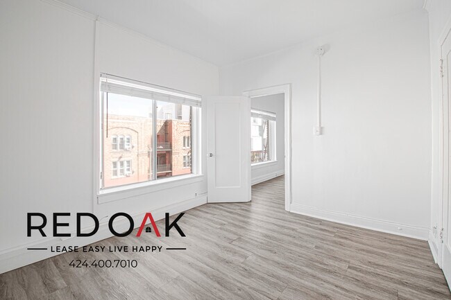 Building Photo - 687 Shatto Pl
