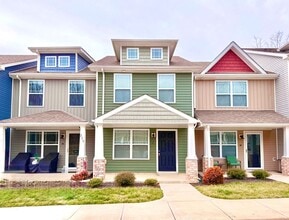 Building Photo - 235 Woodland Vly Ln