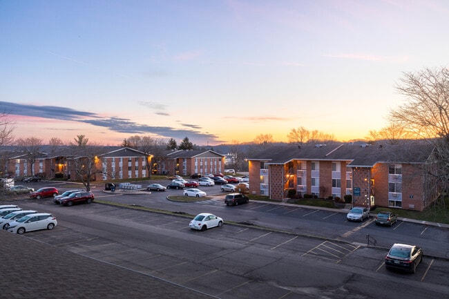 Building Photo - Campus Heights Student