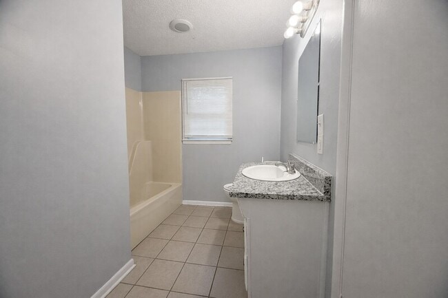 Foto del edificio - 2012 Enolam Blvd SE