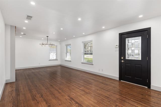 Building Photo - 9929 Gooding Dr