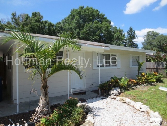 3 Bedroom 1 Bath 1 Carport South Tampa Home House For Rent In