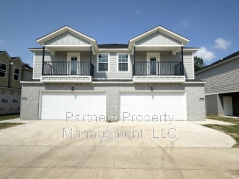 Foto principal - 1067 S Benchmark Ln