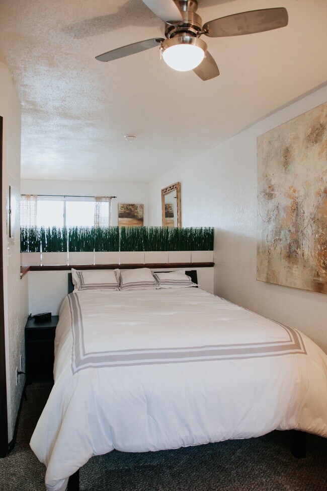 Northland Studios Apartments in Kansas City, MO