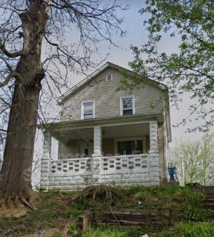 Primary Photo - 480 Ridge Ave