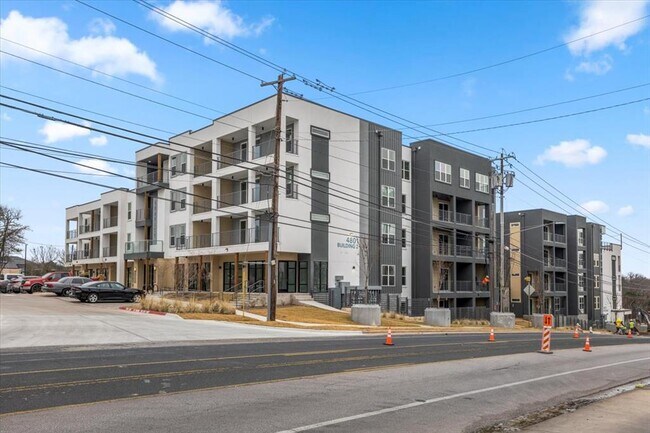 Building Photo - 4801 Springdale Rd