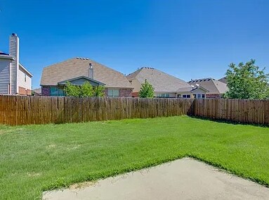 Foto del edificio - 4329 Summer Star Ln