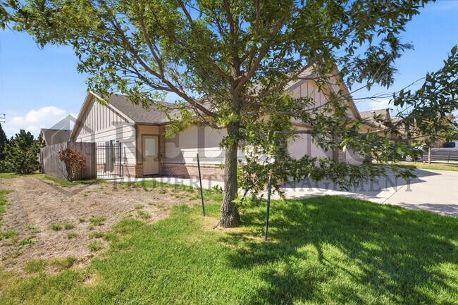 Foto del edificio - 13601 Hunters View St