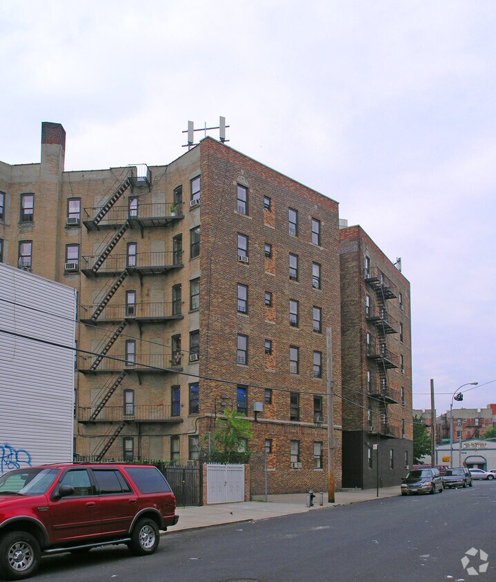 Primary Photo - 1415 Bristow St