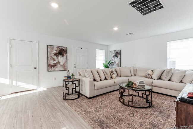 Foto del edificio - 5935 Texas Spur