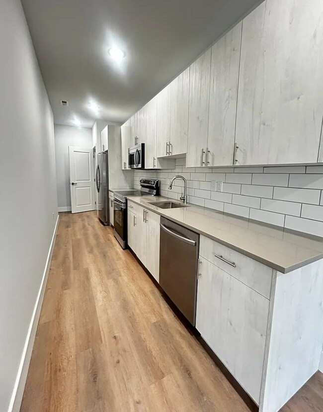Photo - 1229 Hilton St Apartment