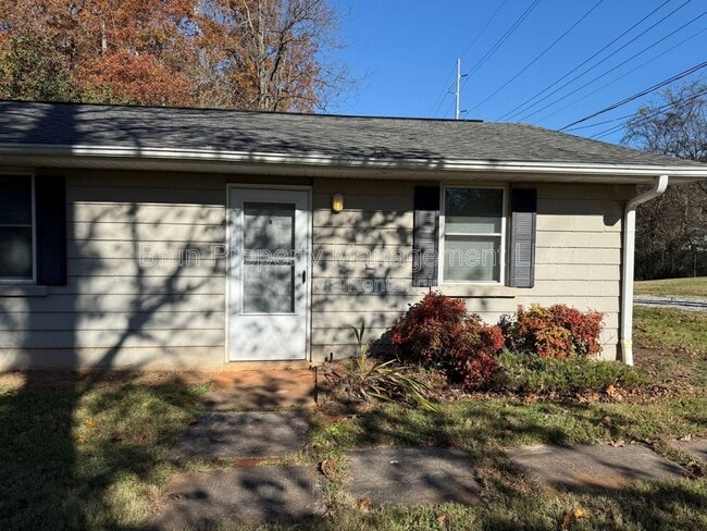 Building Photo - 5200 John Hall Rd