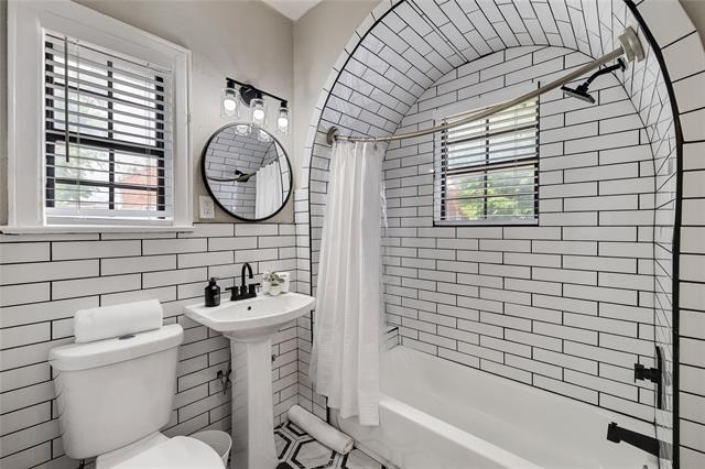 Foto del edificio - 4400 Gaston Ave