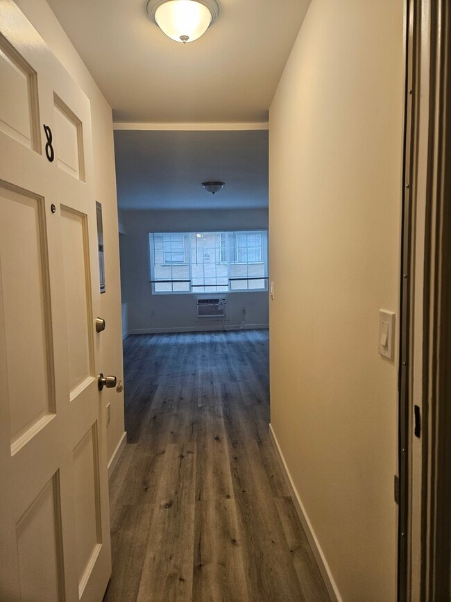 Foto del edificio - 11954 Moorpark St