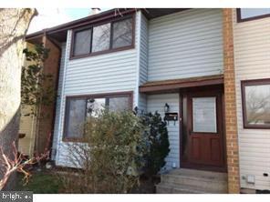 Primary Photo - 6 Twin Rivers Dr N
