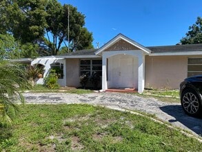 Building Photo - 2320 Sunrise Dr