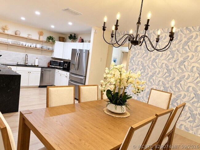 Foto del edificio - 3904 Lowson Blvd