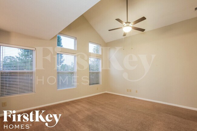 Building Photo - 12158 E 141st St