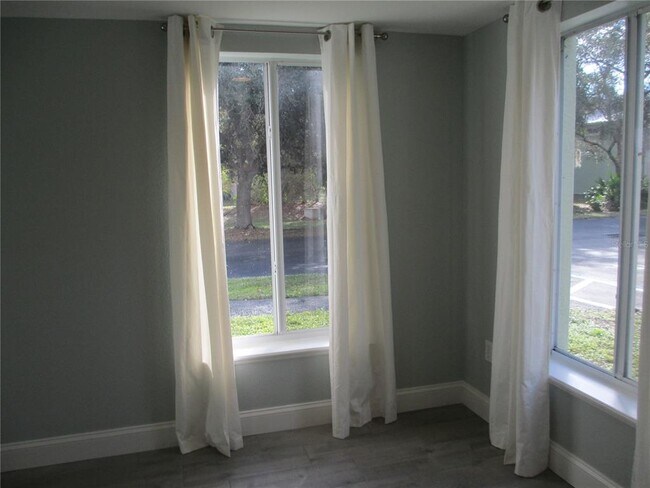 Foto del edificio - 8050 Memory Ln